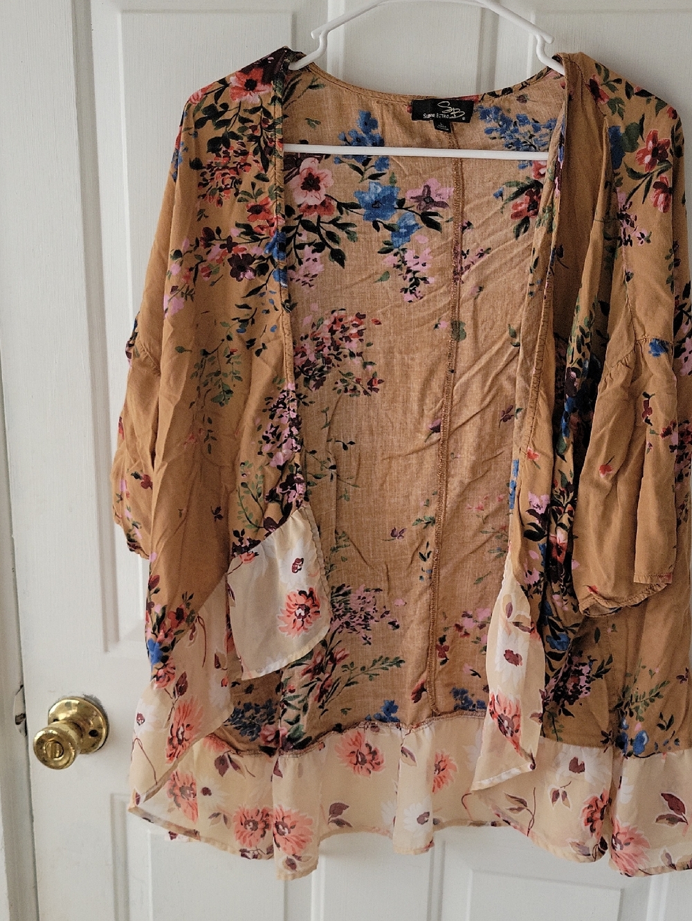 Suzanne Betro Beige Floral Top with Pink Accent